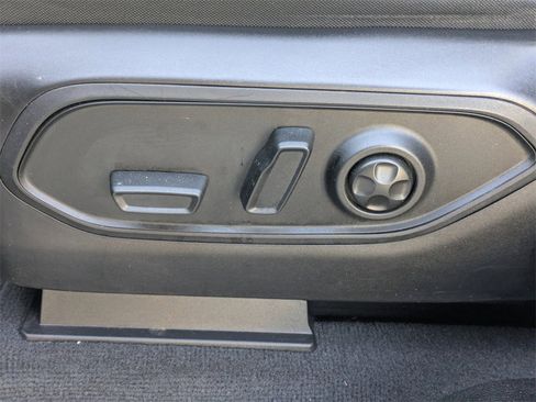 Used 2022 Jeep Grand Cherokee L Limited w/ Trailer Tow Group (B) image 21