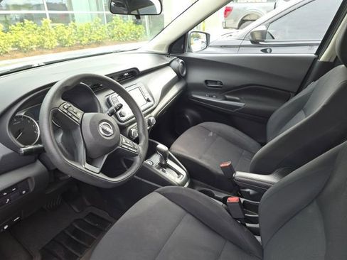 Used 2023 Nissan Kicks S image 4