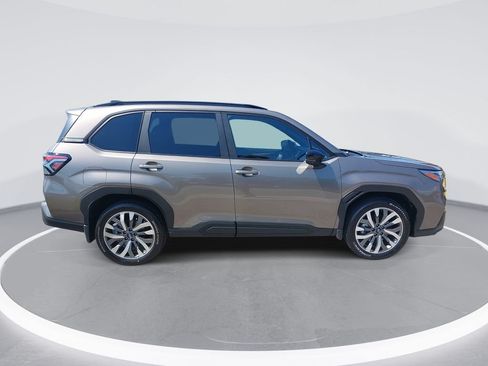 Certified 2025 Subaru Forester Touring w/ Popular Package - Touring AWD/4WD image 4