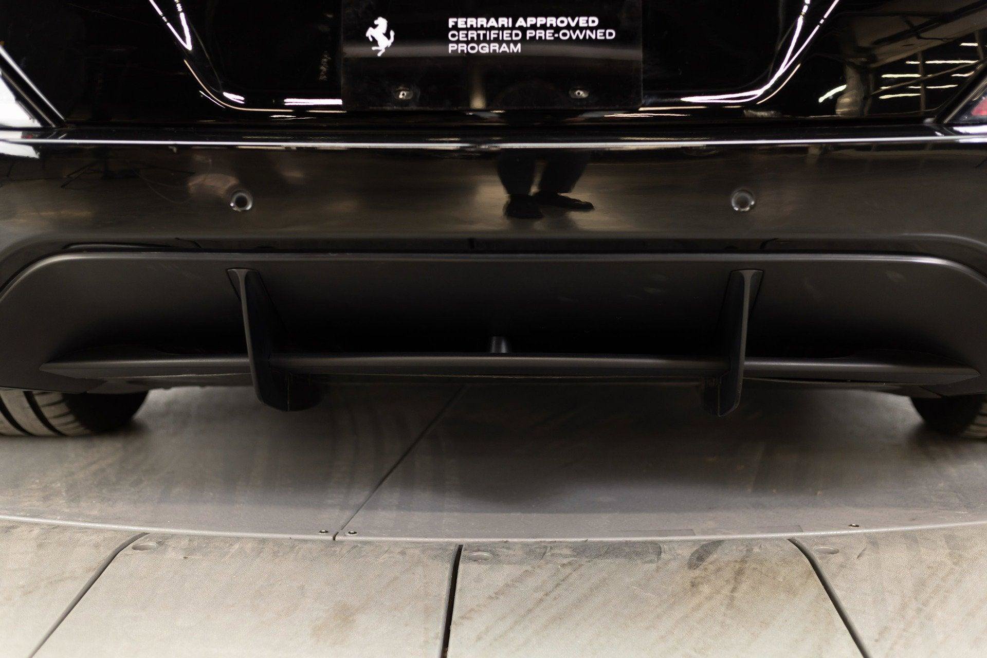 Used 2010 Ferrari California RWD image 42