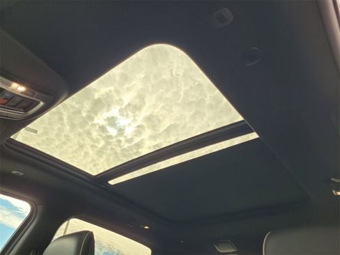 Used 2024 RAM 1500 Limited image 25