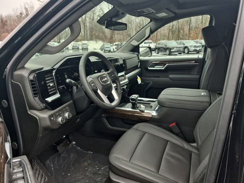 Used 2026 GMC Sierra 1500 Elevation w/ Elevation Premium Package image 9