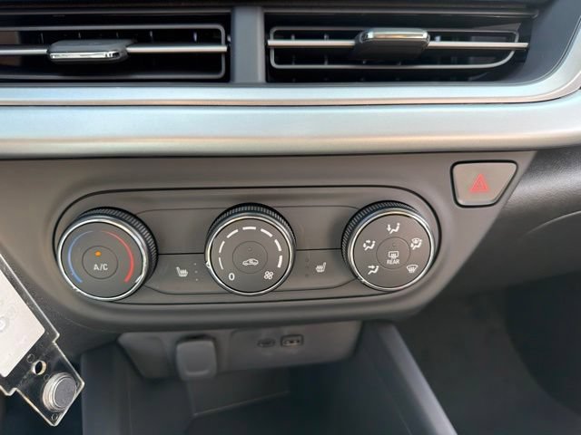 New 2026 Chevrolet Trax LS w/ LS Convenience Package FWD image 19