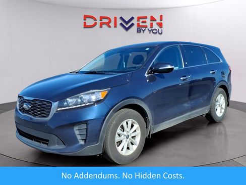 Used 2019 Kia Sorento LX image 1