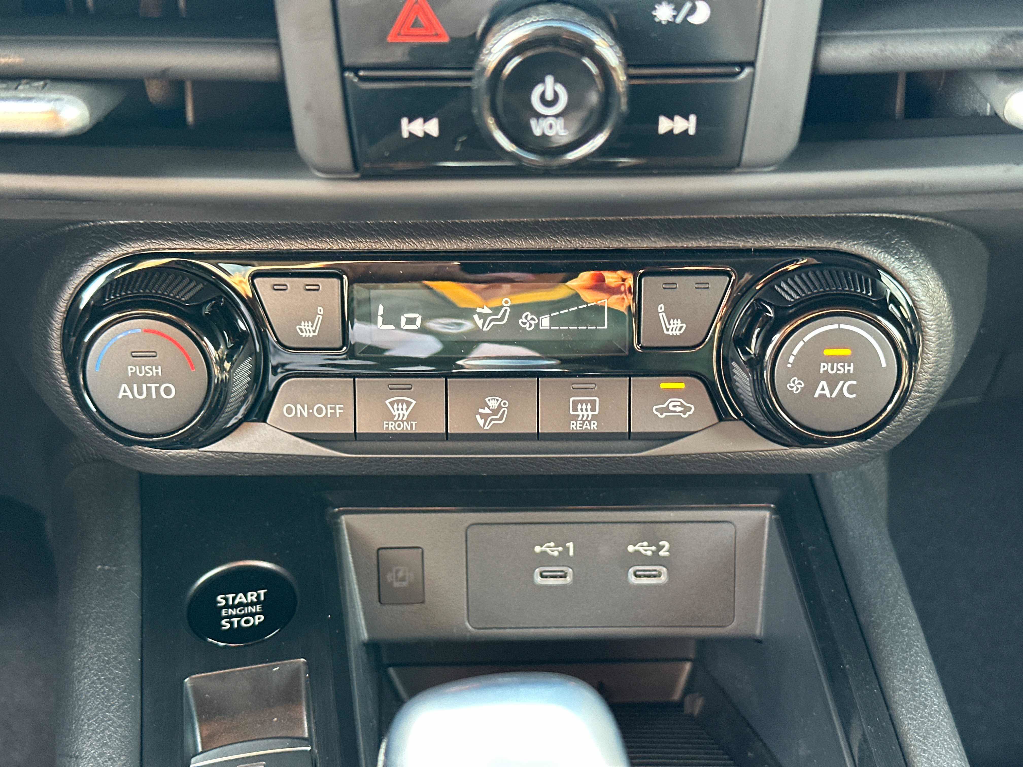 New 2027 Nissan Kicks SV AWD/4WD image 35