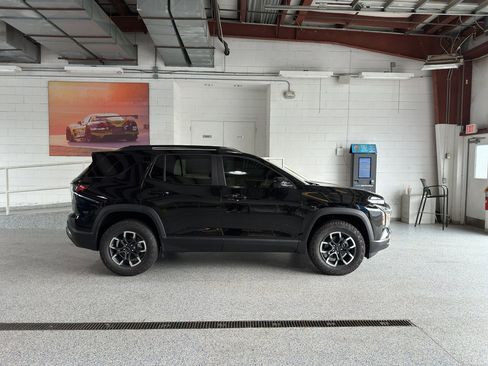 New 2025 Chevrolet Equinox ACTIV w/ Safety and Technology Package image 2