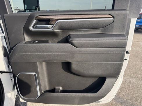 Used 2025 Chevrolet Silverado 2500 LT w/ All Star Edition image 36