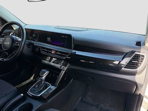 Used 2025 Kia Seltos S FWD image 27