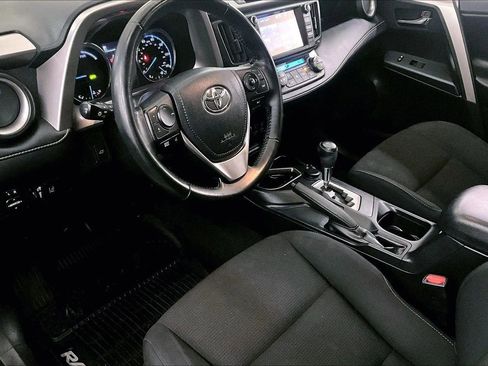 Used 2018 Toyota RAV4 XLE w/ Convenience Package image 13
