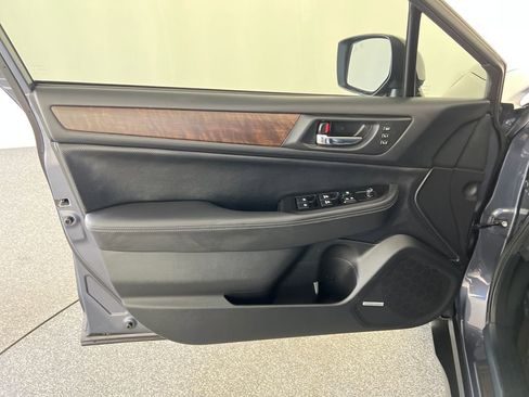 Used 2015 Subaru Outback 2.5i Limited image 12