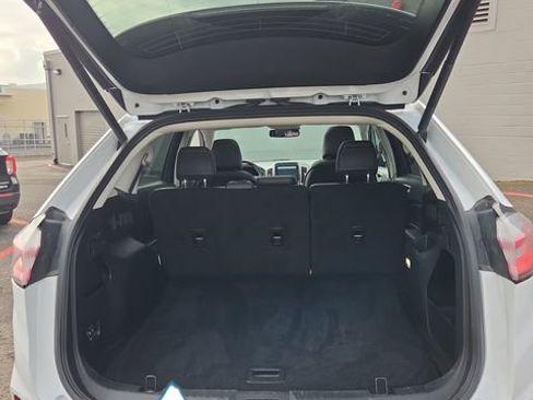 Used 2024 Ford Edge SEL w/ Convenience Package image 14