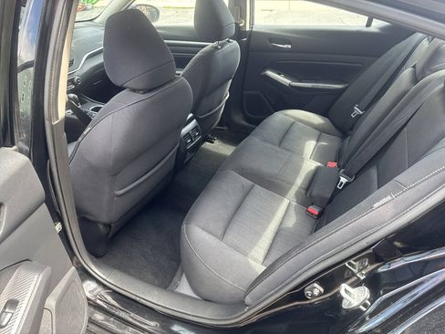 Used 2019 Nissan Altima 2.5 SV AWD/4WD image 7