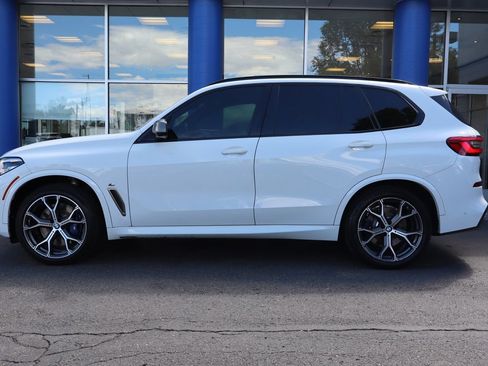 Used 2020 BMW X5 M50i w/ Premium Package AWD/4WD image 2