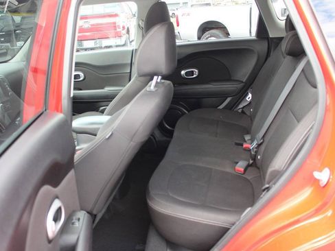 Used 2019 Kia Soul w/ Option Group 020 FWD image 9