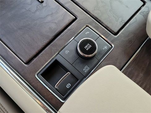 Used 2020 Lincoln Navigator Reserve w/ Luxury Package image 23