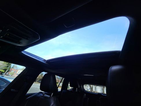 Used 2024 Toyota Highlander XSE FWD image 48