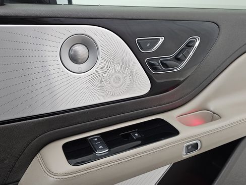 Used 2022 Lincoln Aviator Grand Touring w/ Equipment Group 301A image 19