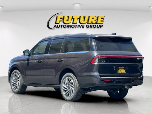 New 2026 Lincoln Navigator Reserve AWD/4WD image 5