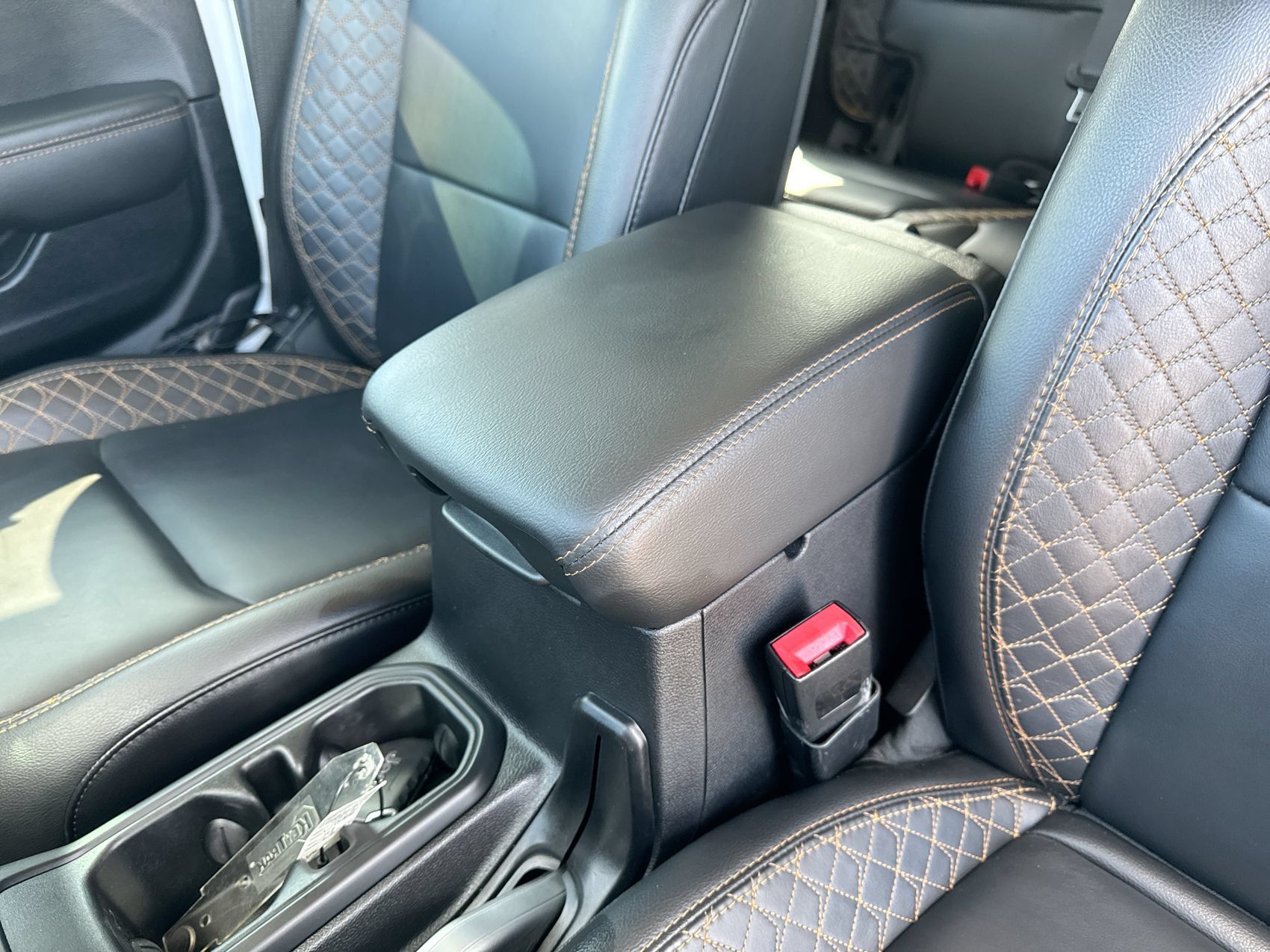 Used 2021 Jeep Wrangler Unlimited Sahara AWD/4WD image 22