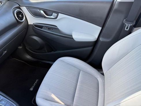 Used 2023 Hyundai Kona SEL w/ Convenience Package image 22