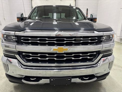 Used 2018 Chevrolet Silverado 1500 LTZ w/ LTZ Plus Package AWD/4WD image 10