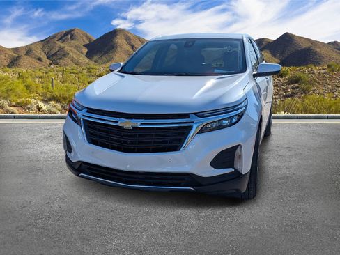 Used 2023 Chevrolet Equinox LT image 11