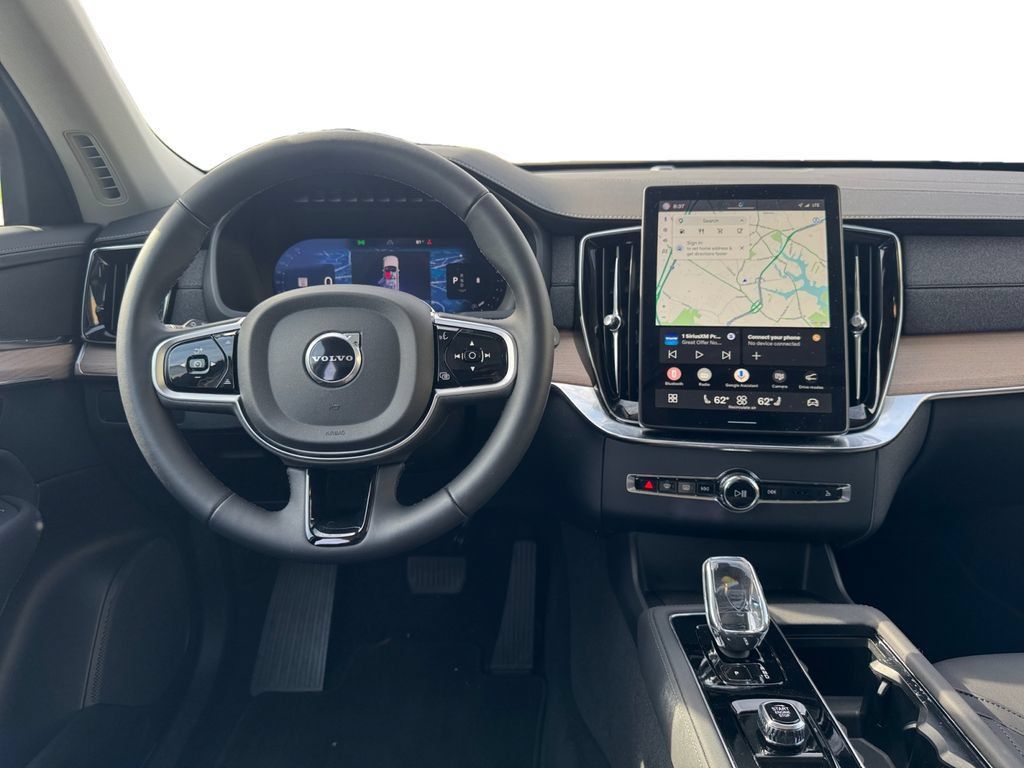 Certified 2025 Volvo XC90 B5 Core AWD/4WD image 26