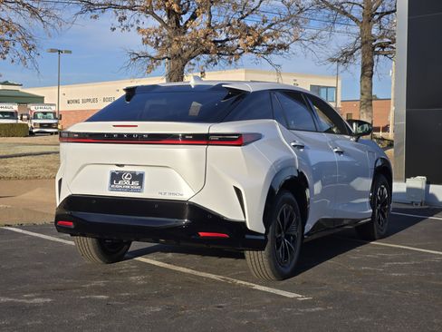New 2026 Lexus RZ 350e 2WD w/ Convenience Package image 4