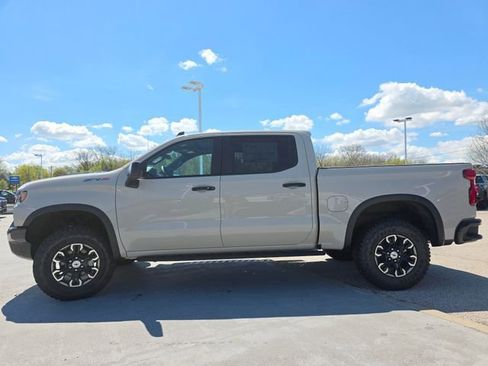 New 2026 Chevrolet Silverado 1500 ZR2 AWD/4WD image 14