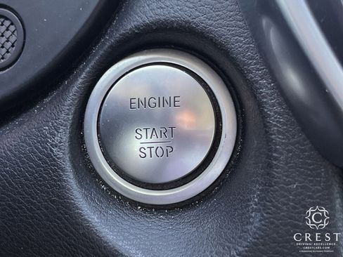 Used 2019 INFINITI QX30 w/ Cargo Package image 19