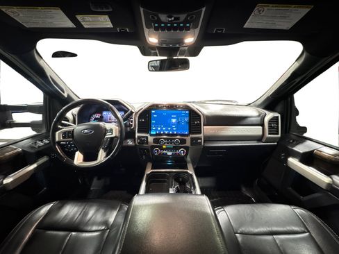 Used 2022 Ford F350 Lariat w/ Black Appearance Package image 17