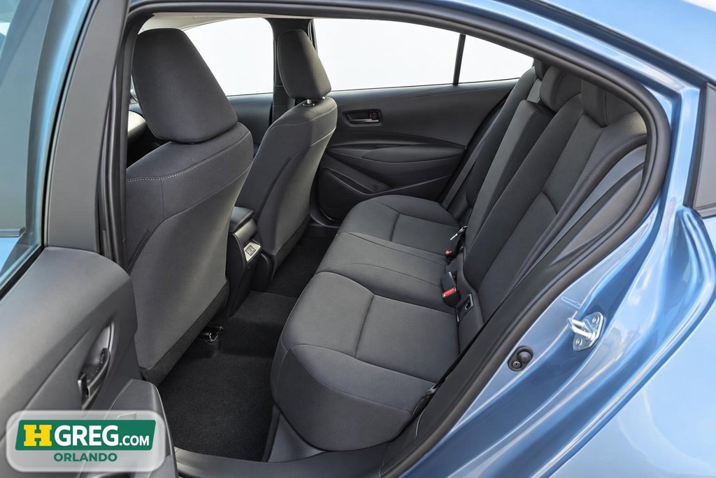 Used 2025 Toyota Corolla LE FWD image 14