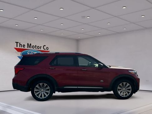 Used 2023 Ford Explorer King Ranch w/ Class IV Trailer Tow Package image 4