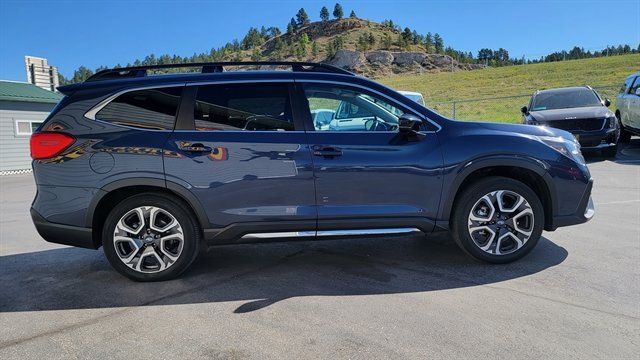 Used 2024 Subaru Ascent Limited w/ Technology Package AWD/4WD image 5