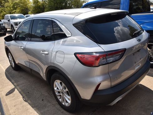 Used 2020 Ford Escape SE FWD image 6