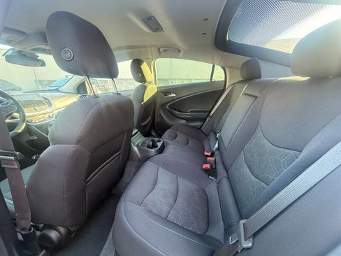 Used 2017 Chevrolet Volt LT FWD image 26