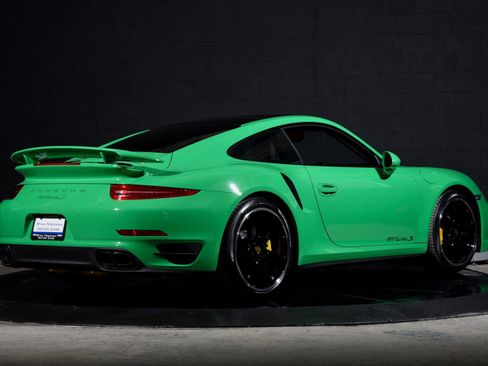 Used 2015 Porsche 911 Turbo S image 15