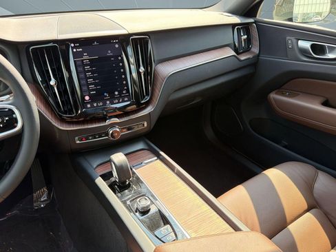 Certified 2024 Volvo XC60 B5 Plus w/ Climate Package image 27