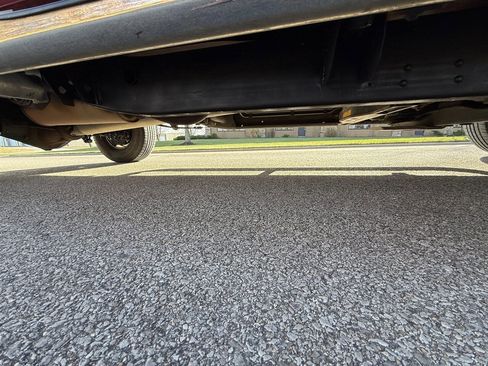 Used 2005 Chevrolet Silverado 2500 LT w/ Heavy-Duty Power Package image 39