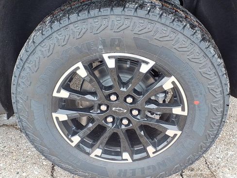 New 2026 Chevrolet Traverse Z71 w/ Driver Confidence Package image 7