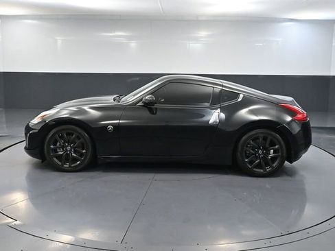 Used 2016 Nissan 370Z Coupe image 8
