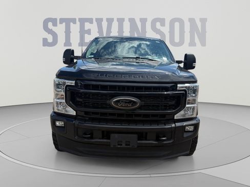 Used 2022 Ford F250 XLT w/ Black Appearance Package AWD/4WD image 8