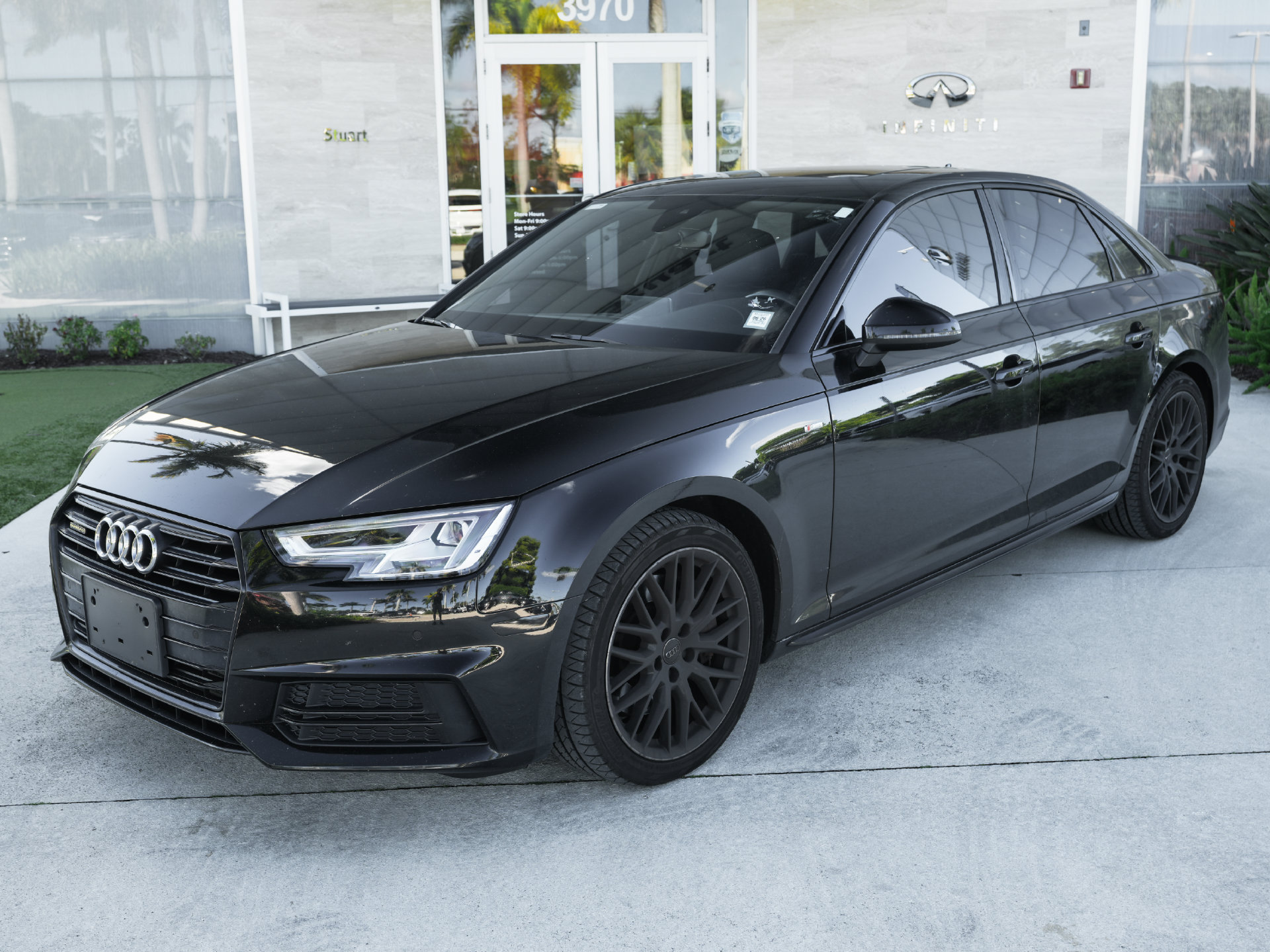 Used 2018 Audi A4 2.0T Premium Plus w/ Premium Plus Package AWD/4WD image 10