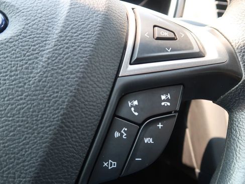 Used 2019 Ford Fusion SE FWD image 37