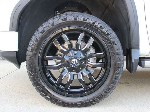 Used 2023 GMC Sierra 1500 Denali Ultimate AWD/4WD image 39