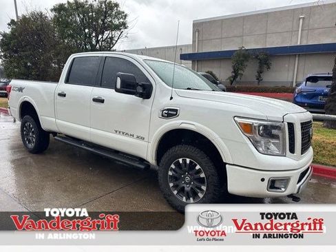 Used 2019 Nissan Titan PRO-4X w/ Pro-4x Convenience Package image 1