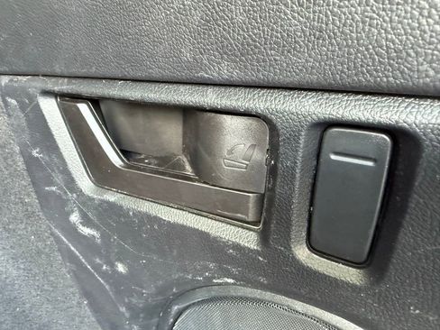 Used 2017 Subaru Outback 2.5i Limited image 26