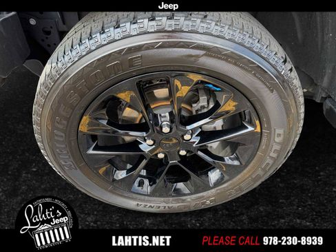 Certified 2022 Jeep Wrangler Unlimited Sahara w/ Cold Weather Group image 7