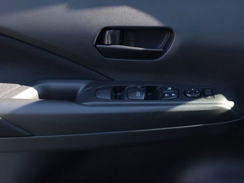 New 2025 Nissan Kicks Play S image 24