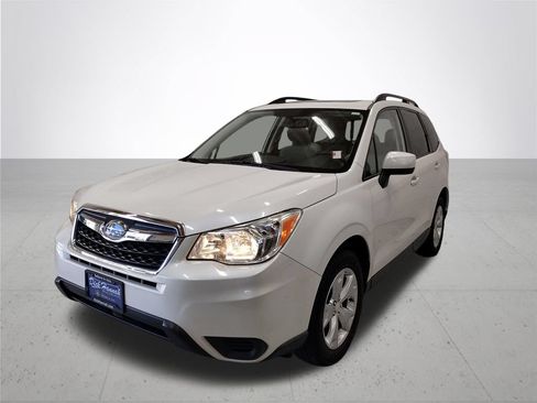 Used 2015 Subaru Forester 2.5i Premium w/ Popular Package #2 AWD/4WD image 2